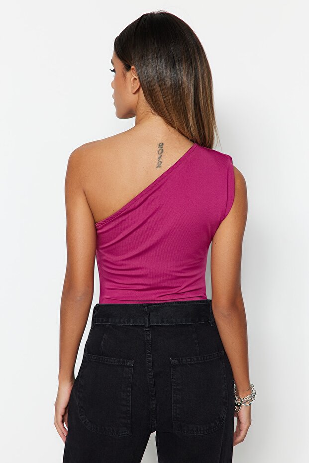 Fuşya Asimetrik Yakalı Alttan Çıtçıtlı Esnek Örme Body TWOSS22BD00014 - 5
