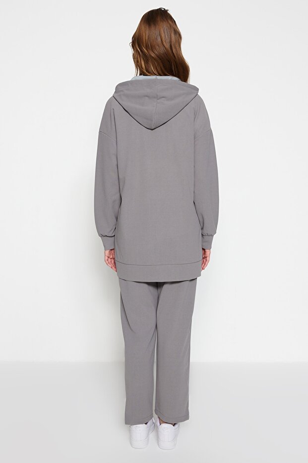 Oversize'owy szary kardigan z kapturem i spodnie dresowe - zapinane na suwak TCTSS21EM0091 - 5