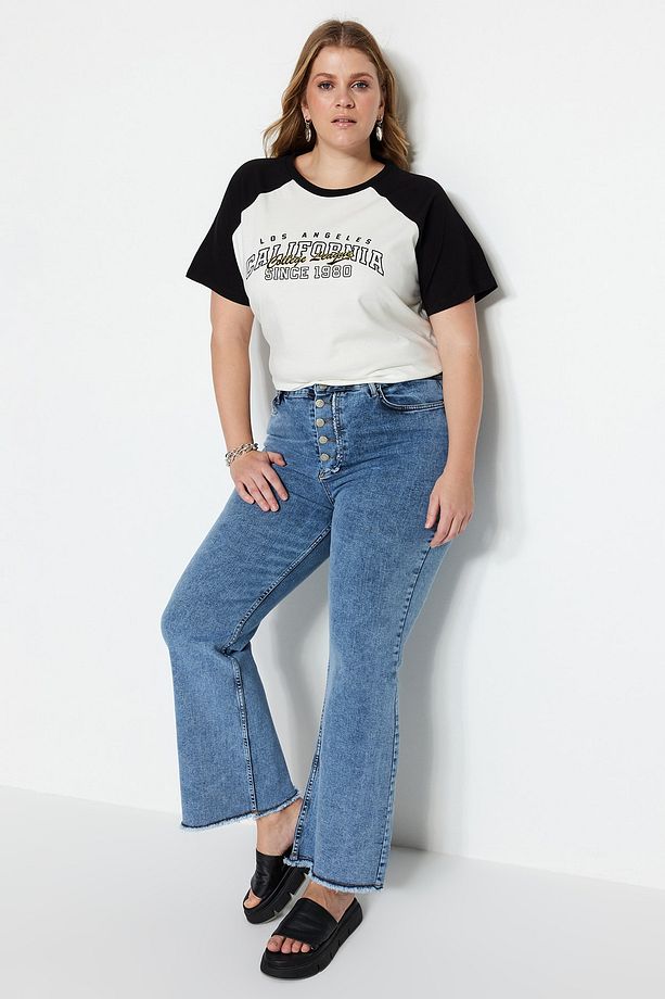 Ekru Renk Bloklu Baskılı %100 Pamuk Örme Büyük Beden T-shirt TBBSS23BF00014 - 1