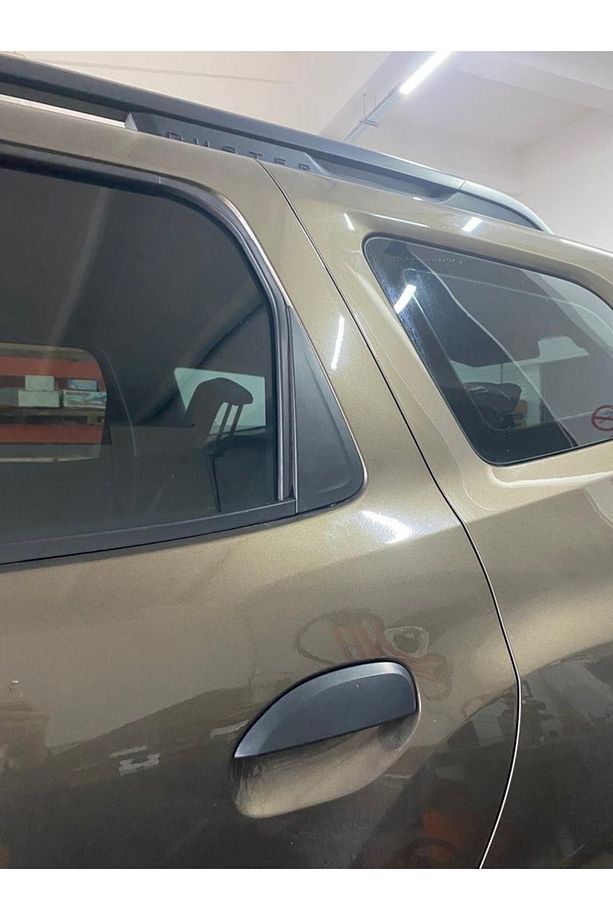 Dacia Duster Krom Cam Kelebek Üçgeni 2018 Ve Üzeri - 4