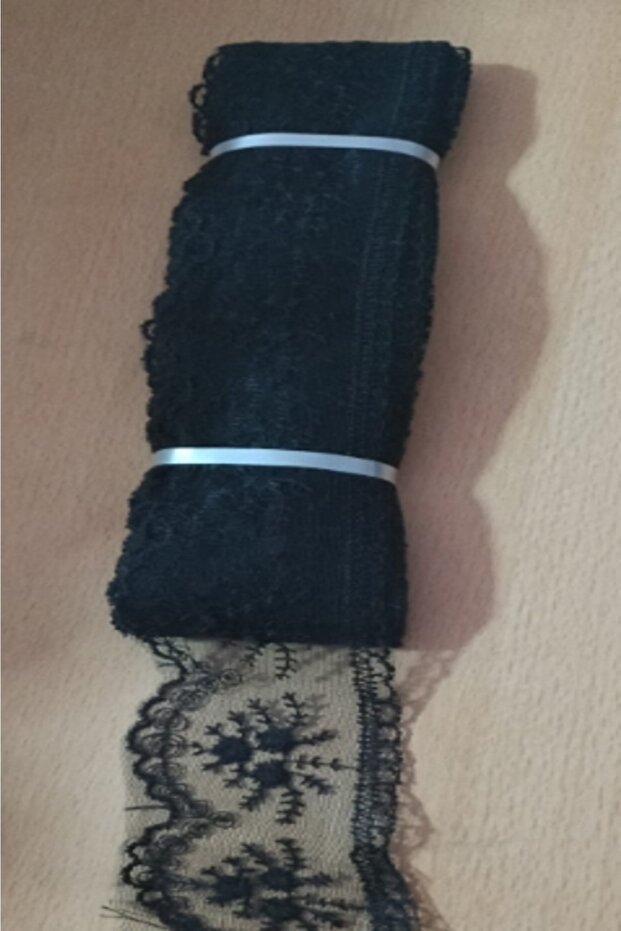 9 Meters Laylon 6 cm Floral Pattern - Beautiful Black Organized with Very Tight Herbals