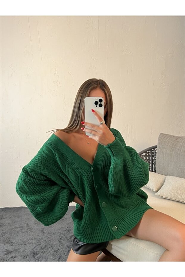 سترة صوفية فضفاضة منقوشة باللون الأخضر - 2