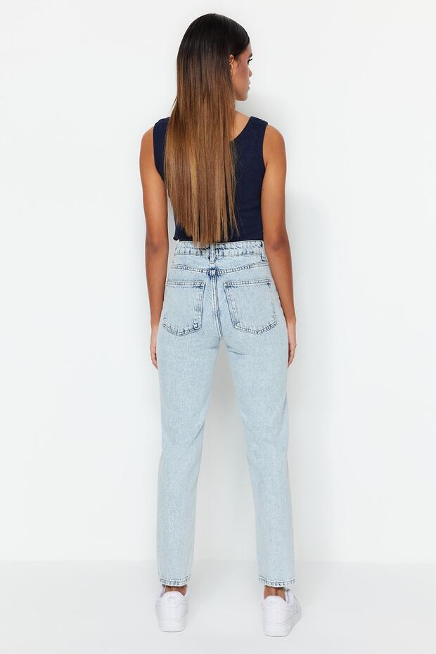 Açık Mavi Yüksek Bel Mom %100 Pamuk Non-Stretch Jeans TWOSS23JE00085 - 10