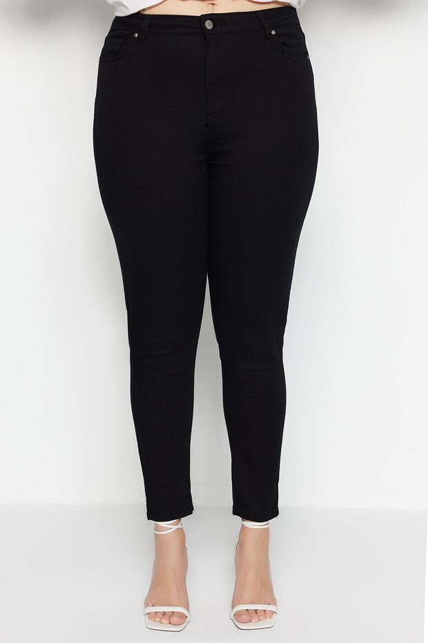 Siyah Yüksek Bel Dar Paça Esnek/Stretch Büyük Beden Skinny Jeans TBBAW23CJ00059 - 9