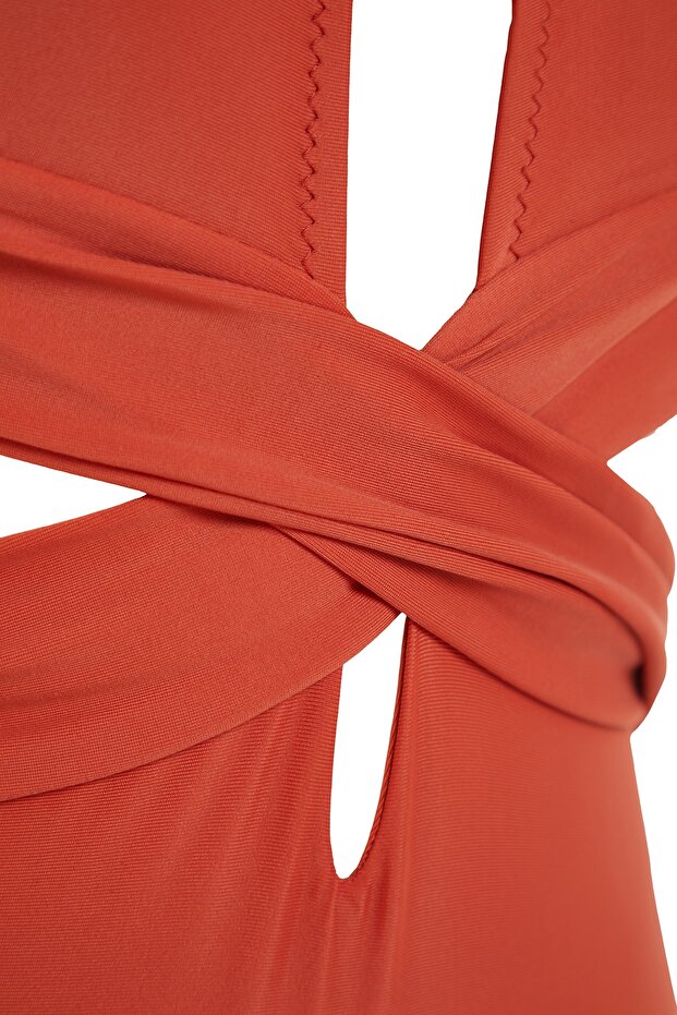 Tarçın Cut Out Detaylı Derin V Yaka Kaplı Regular Mayo TBESS20MA0292 - 7