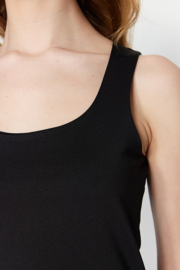 Siyah Kare Yaka Fitted/Vücuda Oturan Esnek Örme Atlet TWOSS23AL00037 - 4