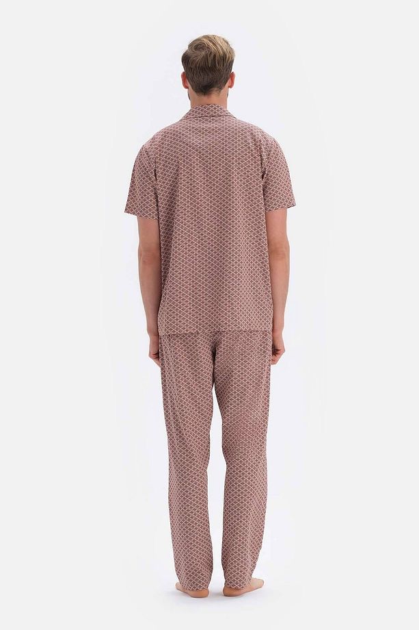 Karışık Metraj Desenli Gömlek Yaka Dokuma Pijama Takımı - 2