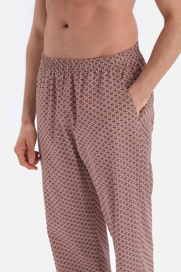 Karışık Metraj Desenli Gömlek Yaka Dokuma Pijama Takımı - 4