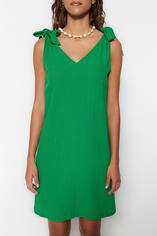 Strandkleidung, grünes, gewebtes Minikleid mit Schnürdetail TBESS23EL00108 - 3