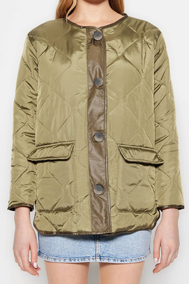 Wodoodporny, pikowany płaszcz w kolorze khaki TWOAW23MO00134 - 14