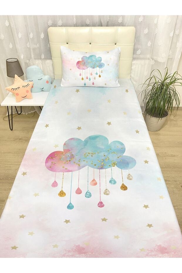 Dream Cloud Patterned Bedspread and Pillowcase