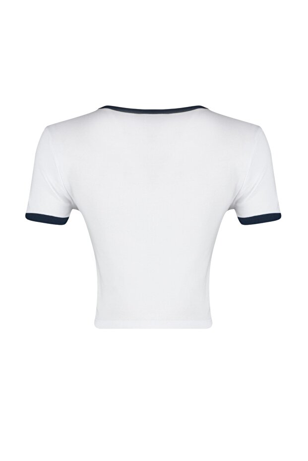 Beyaz %100 Pamuk Slogan Baskılı Fitted/Vücuda Oturan Crop Bisiklet Yaka Örme T-Shirt TWOSS23TS00100 - 8