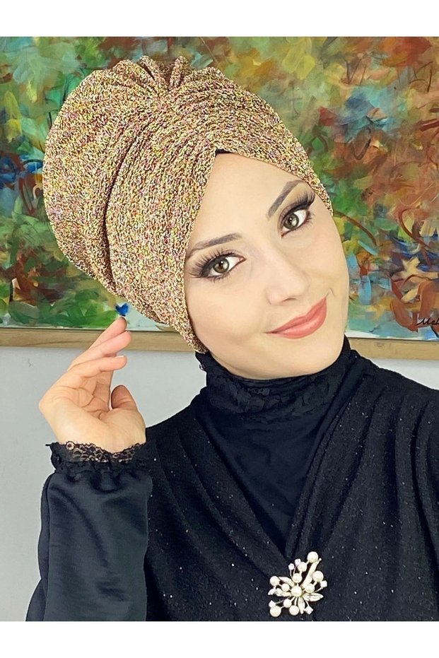 Sultan Model Gold Colored Gathered Outer Cap