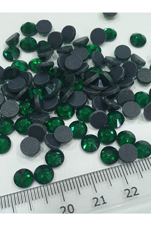Dmc Hotfix Iron-On Stone Ss30 Green - 25 grams (220AD)