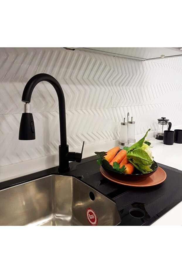 On2 Black Modern Spiral Sink Faucet / Extending and Flow Adjustable Kitchen Faucet
