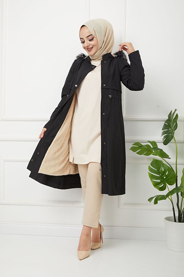 Water Prof Black Fur Lined Winter Oversize Seasonal Coat & Coat