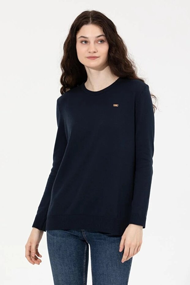 Women's Navy Blue Knitwear Sweater Basic