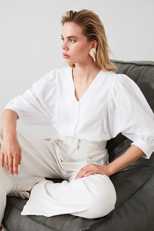 White Batwing Sleeve Regular Standard Fit Woven Shirt TWOSS20GO0076