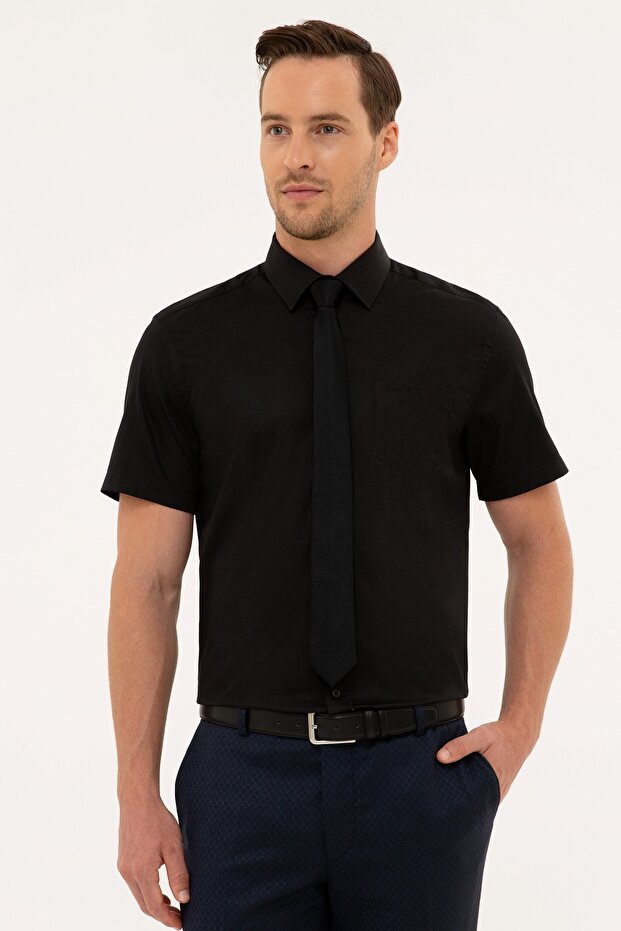Men's Black Regular Fit Short Sleeve Shirt