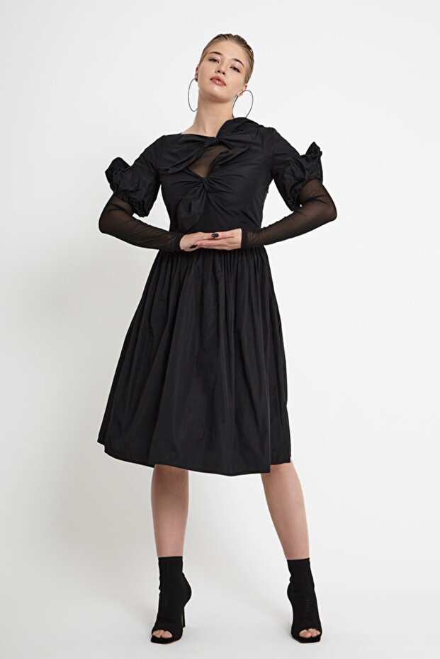 Fiyonk Detaylı Elbise - 1