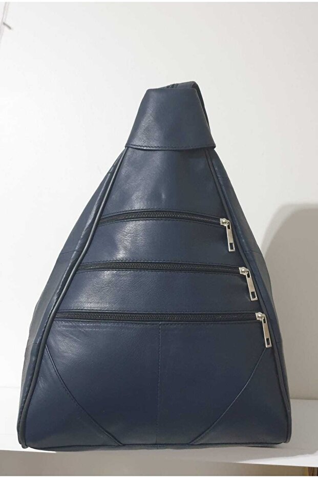 حقيبة ظهر من الجلد الطبيعي باللون الكحلي - 2