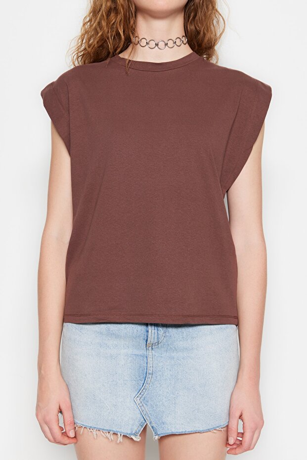 Kahverengi %100 Pamuk Vatka Görünümlü Basic Bisiklet Yaka Örme T-Shirt TWOSS20TS0021 - 4