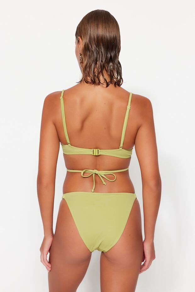Yeşil Aksesuarlı Normal Paça Bikini Altı TBESS23BA00031 - 6