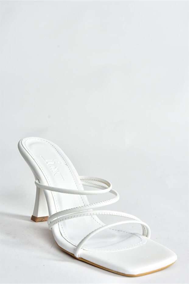 Fehér, vastag sarkú női cipő P590033909 - 4