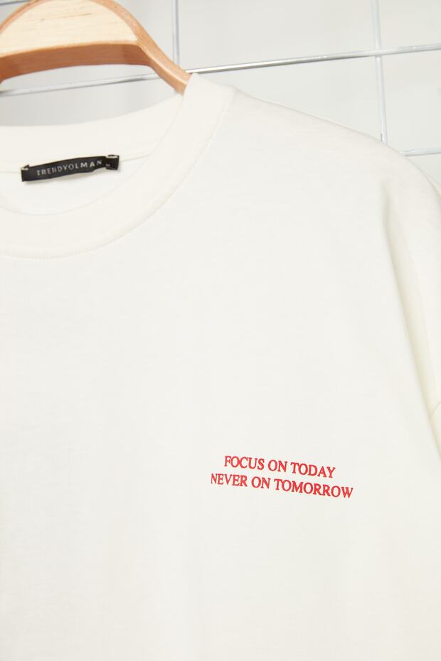 Ekru Oversize %100 Pamuklu Anime Baskılı T-Shirt TMNSS23TS00156 - 5