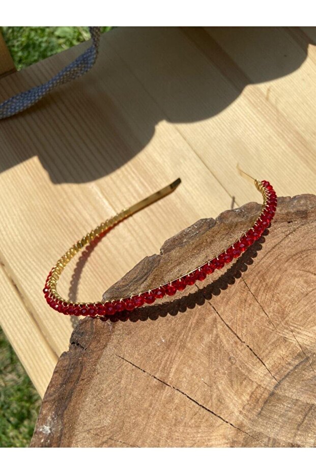 Red Crystal Gold Crown