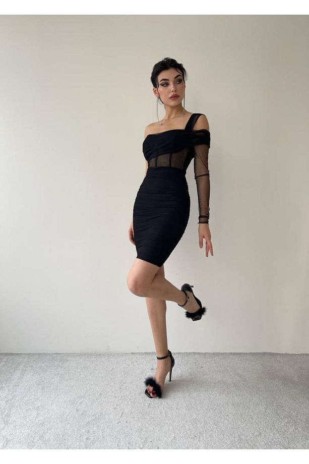 Siyah Transparan Detaylı Tek Omuz Tül Elbise - 4