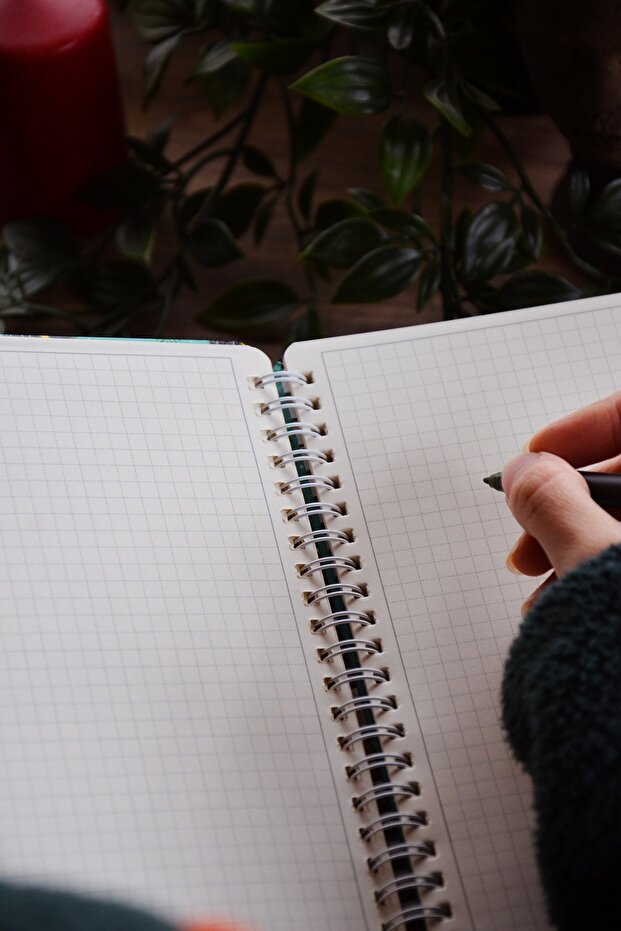 Hard Cover Spiral Checked Notebook - 5