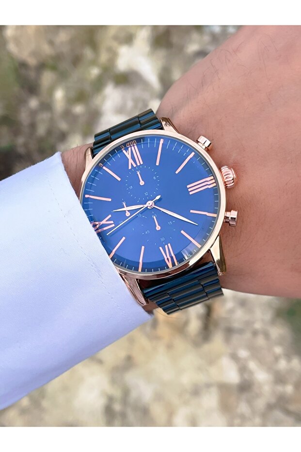 Roman Numeral Men's Wristwatch