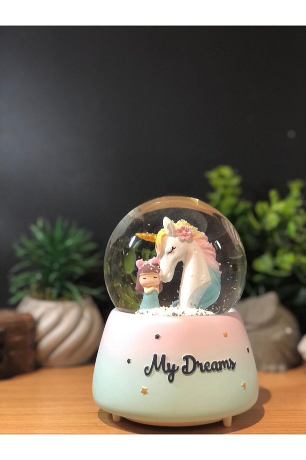 Unicorn Atlı Ve Sevimli Kız Büyük Boy Püskürtmeli Kar Küresi - 3