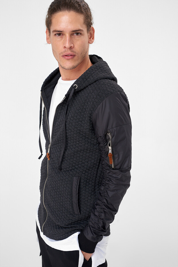 Eksi 1 Siyah Erkek Sweatshirt-Dokulu Kumaş Panelli Kolu Büzgülü Kapüşonlu Street-Style - 2