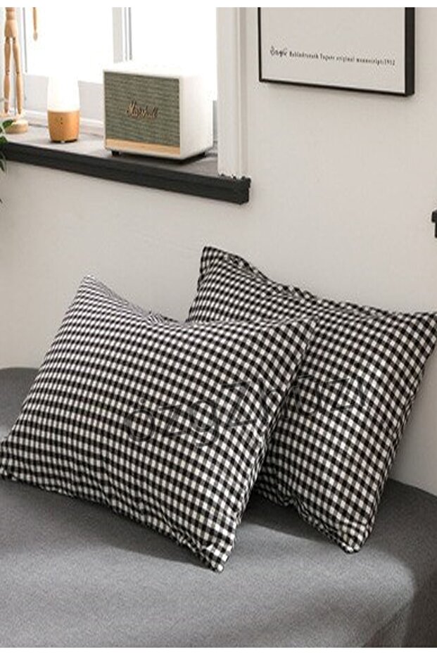 Plaid 50x70 Zippered 2-Piece Pillow Case Black