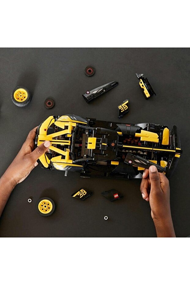 ® Technic Bugatti Bolide 42151 (2023 YENİ SEZON ÜRÜN) - 2