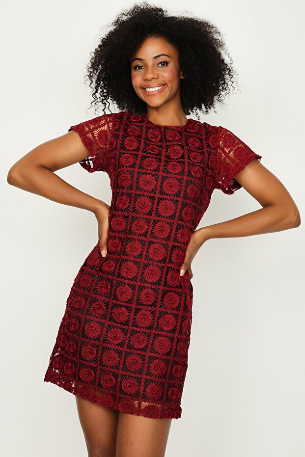 Women's Burgundy Lace Short Sleeve Mini Dress
