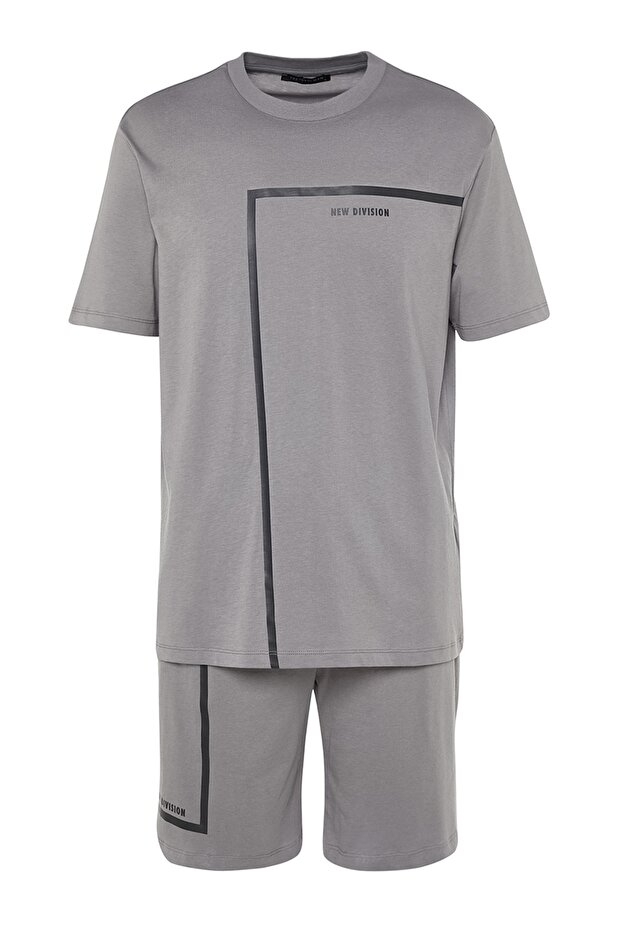 Gri Regular Fit Bisiklet Yaka Baskılı Şortlu Pijama Takımı TMNSS23PT00017 - 8