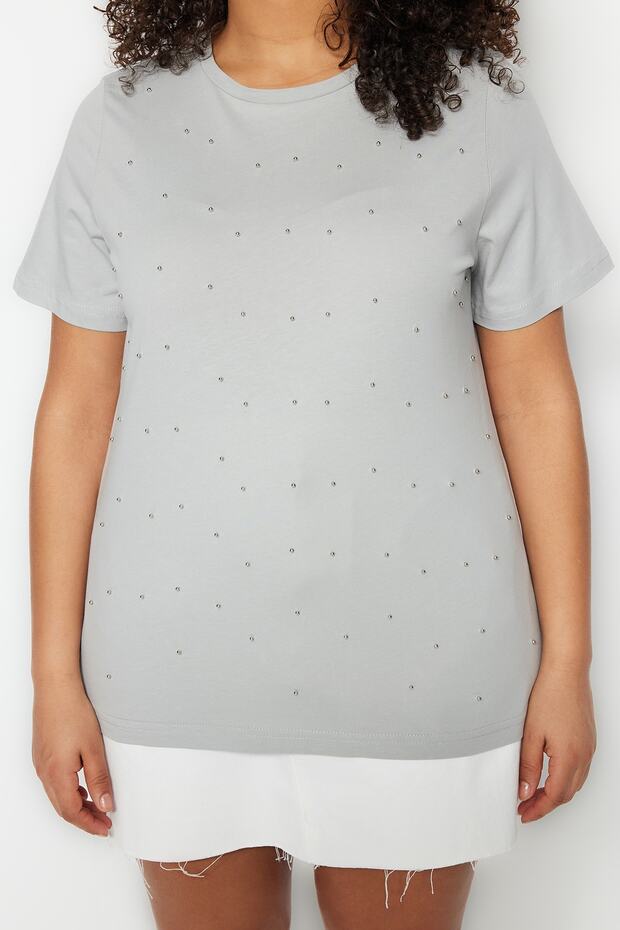 Gri Bisiklet Yaka Aksesuarlı %100 Pamuk Örme T-shirt TBBSS23BF00005 - 3