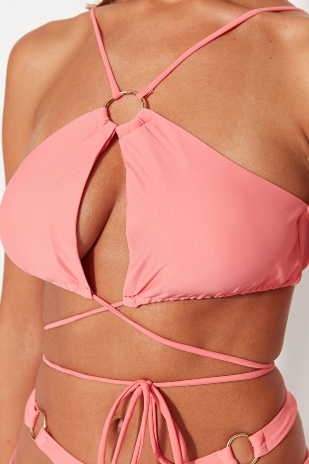 Pembe Halter Yaka Aksesuarlı Bikini Üstü TBESS23BU00016 - 5