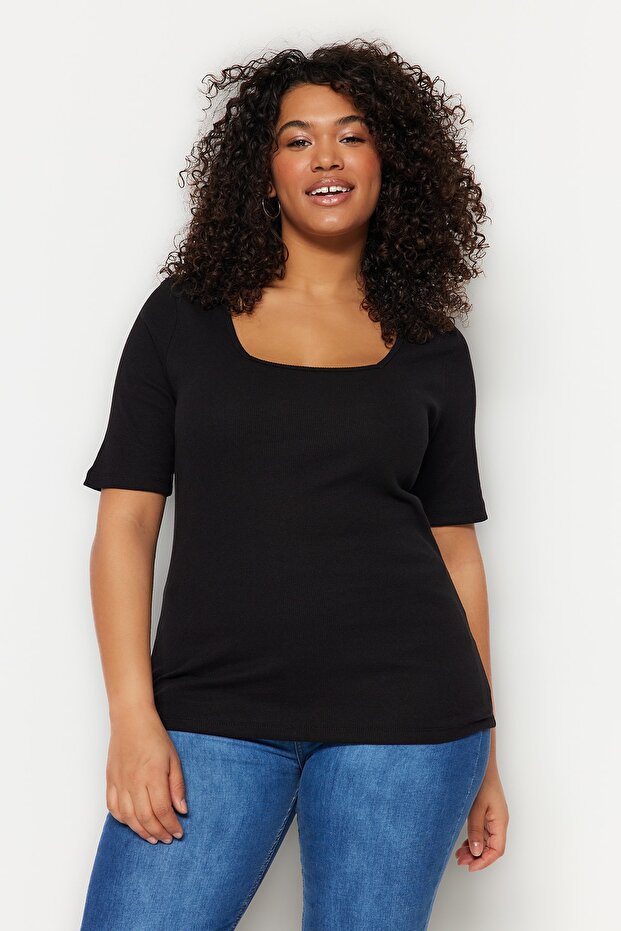 Siyah Fitted Kare Yaka Kaşkorse Örme Büyük Beden Basic T-Shirt TBBSS22BF0027 - 4