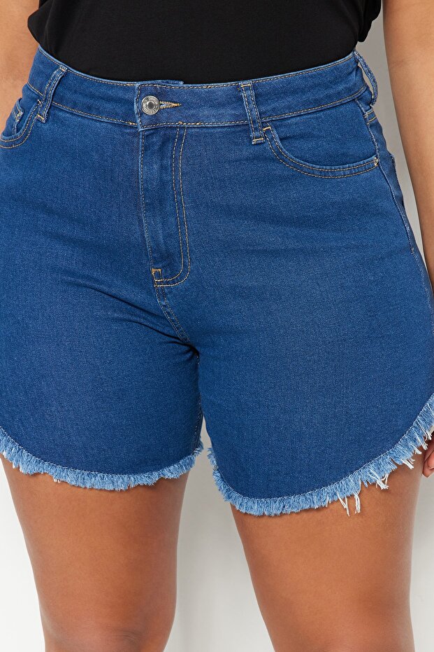 Koyu Mavi Paçası Püsküllü Esnek Skinny Fit Büyük Beden Denim Şort & Bermuda TBBSS23CJ00016 - 2