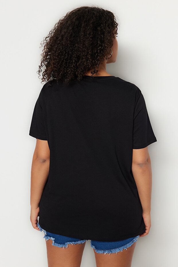 Siyah Relaxed Fit Slogan Baskılı Bisiklet Yaka %100 Pamuk Örme Büyük Beden T-Shirt TBBSS23BF00022 - 5