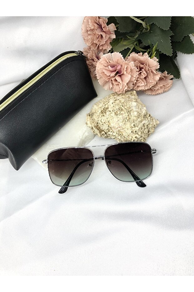 نظارة شمسية رجالية مستطيلة الشكل باللون الرمادي من Tersa - 1