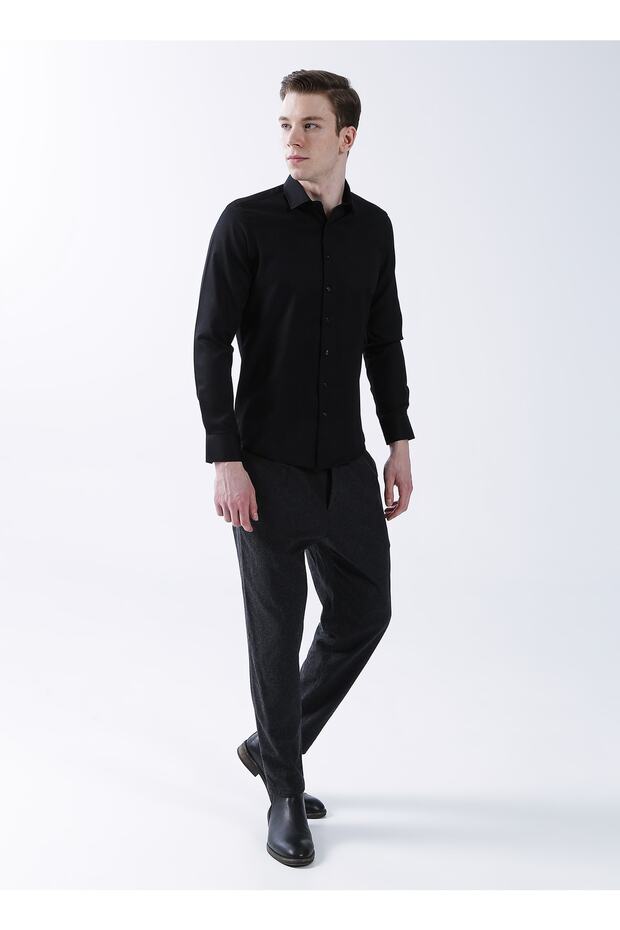 Klasik Yaka Armürlü Siyah Erkek Gömlek Gm2024700365 - 2