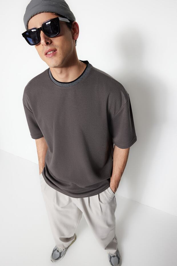 Antrasit Oversize/Geniş Kesim Triko Bantlı Dokulu Pike T-Shirt TMNSS23TS00079 - 3