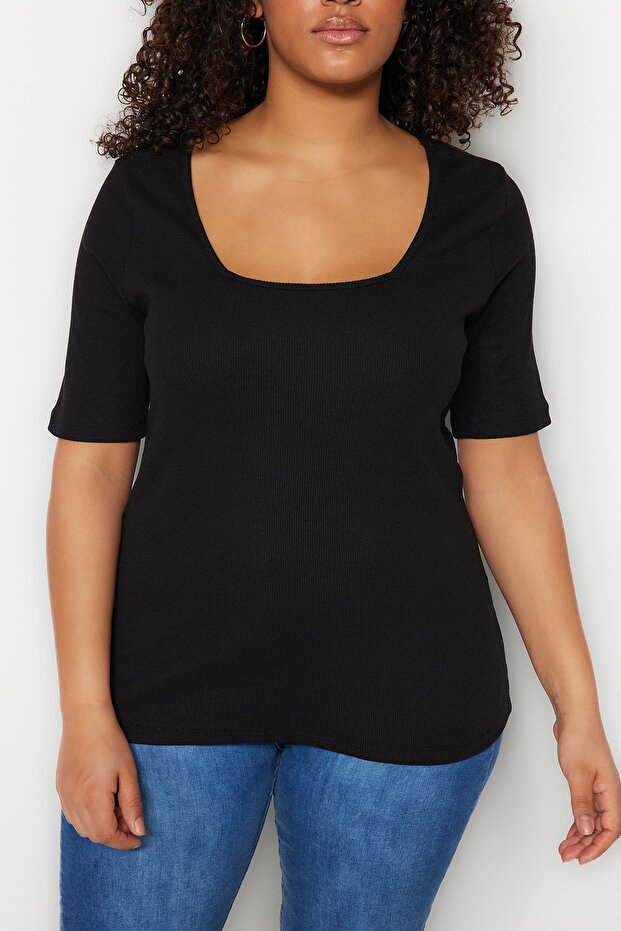 Siyah Fitted Kare Yaka Kaşkorse Örme Büyük Beden Basic T-Shirt TBBSS22BF0027 - 2