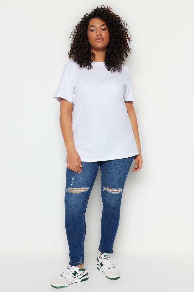 Beyaz Relaxed Bisiklet Yaka Yırtmaçlı %100 Pamuk Örme T-Shirt TBBSS22BF0031 - 4