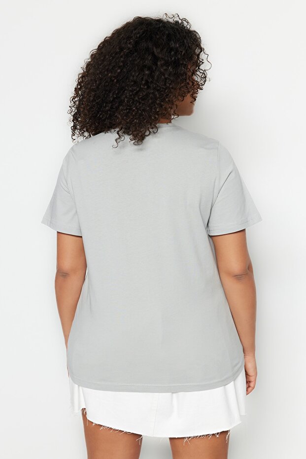 Gri Bisiklet Yaka Aksesuarlı %100 Pamuk Örme T-shirt TBBSS23BF00005 - 5